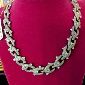 St John Stunning Pale Green Necklace Set